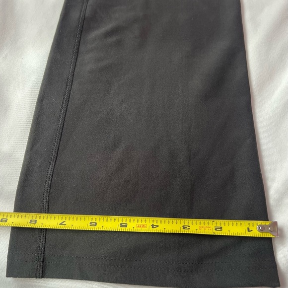 M Nike Recycled Straight Leggings Ten Less Plastic Bottles Training Black Pants - Picture 5 of 11